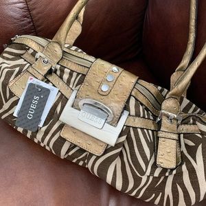 GUESS SHOULDER PURSE